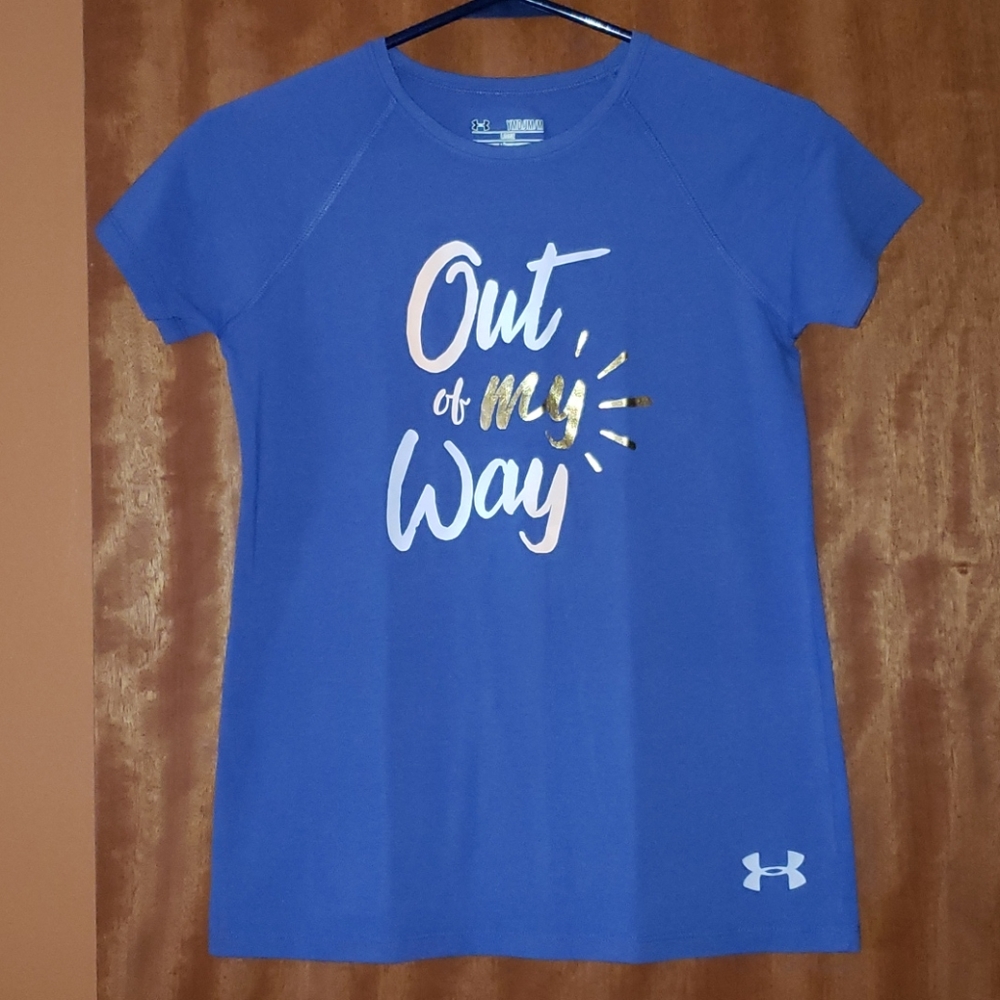 Worn Once!! Girl's UA Activewear Tee